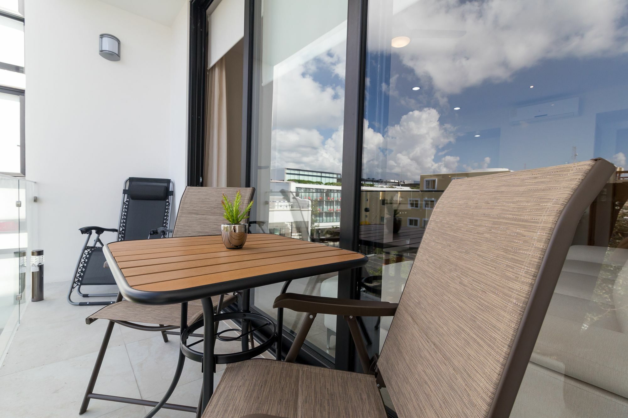 Menesse 32 * Playa del Carmen