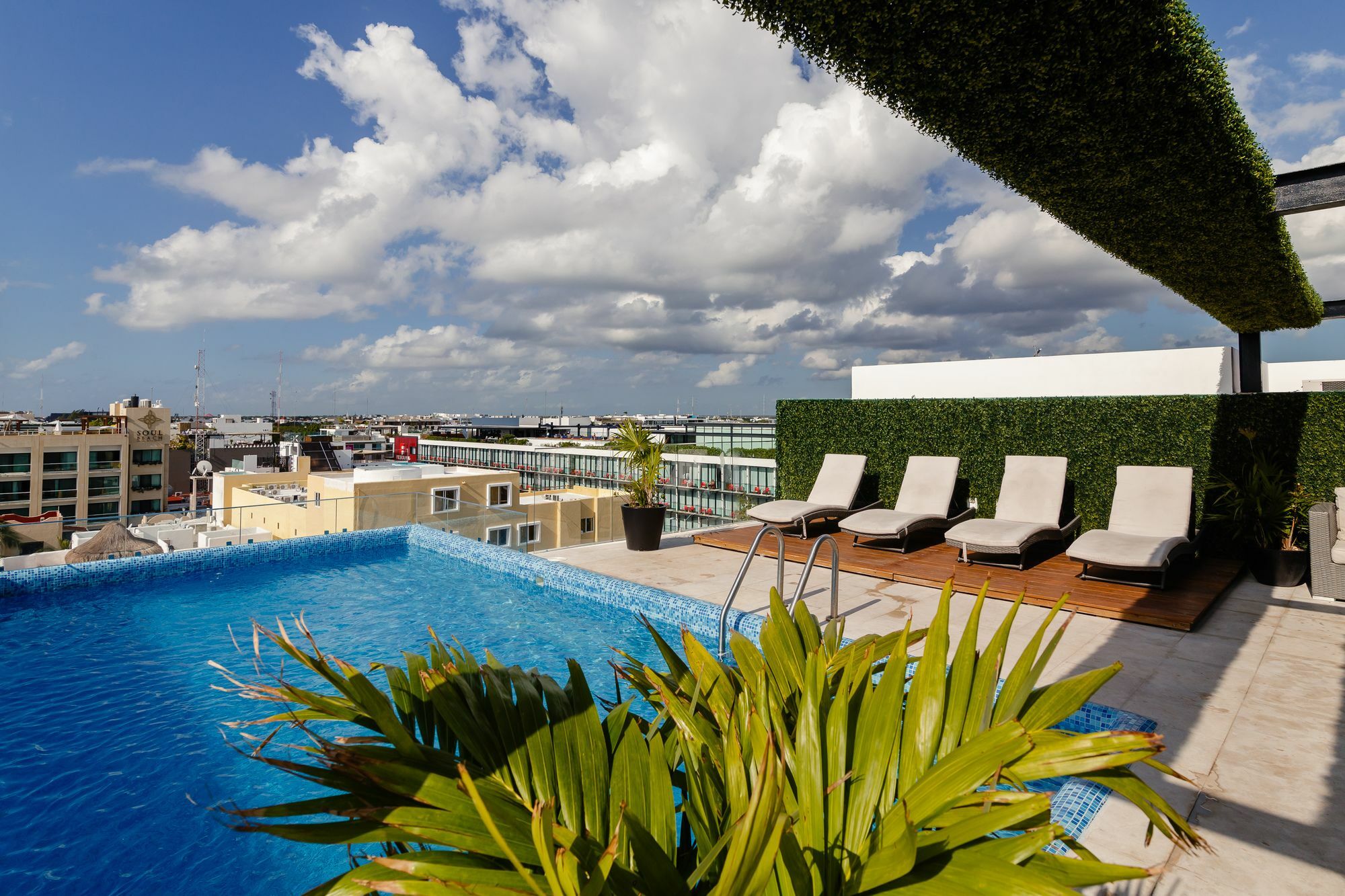 Menesse 32 Playa del Carmen